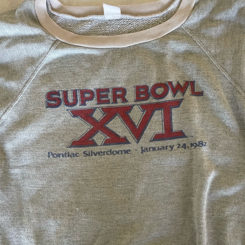 Vintage Super Bowl XV1 1982 Sweatshirt